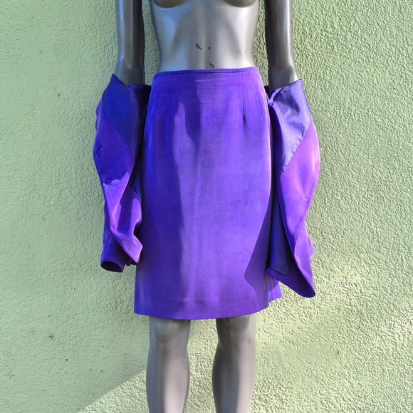 Dressbarn (Travis Ayers) Ladies Vintage Pure Silk Violet (2) PC Skirt Set
